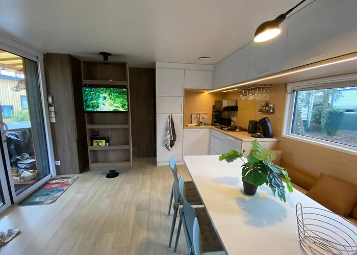 Mobil La Civelle Кемпинг