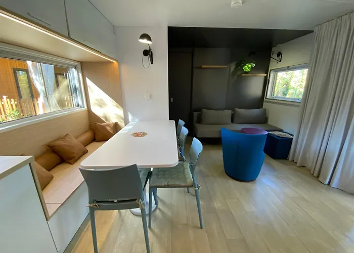 Mobil La Civelle Кемпинг